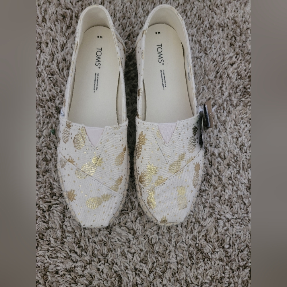 (SOLD) NWT TOMS Alpargata Slip On  Womens Beige Flats Casual